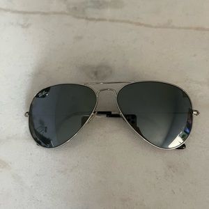 Ray-ban aviator grey mirror lenses with silver metal frame